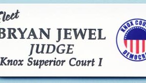 Full color logo with up to 4 lines of engraved text